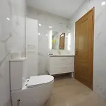 Апартаменти Manelito House *