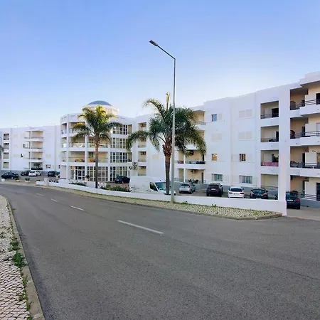 Manelito House Apartment